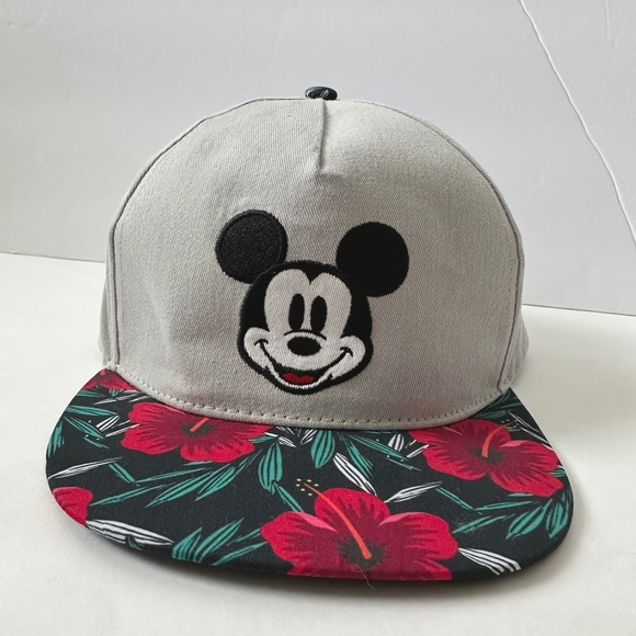 NWOT Men's Mickey Mouse Hat Hawaiian Snapback Trucker - Picture 1 of 4